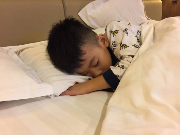 Les frissons de la nuit : comprendre et gérer les terreurs nocturnes chez l'enfant