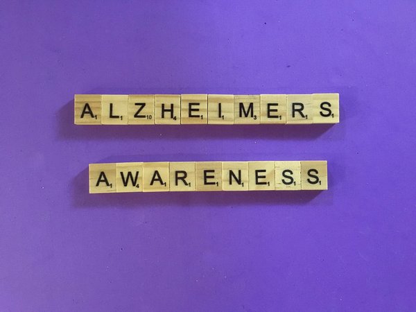 tout savoir sur la maladie d'Alzheimer chez les personnes âgées